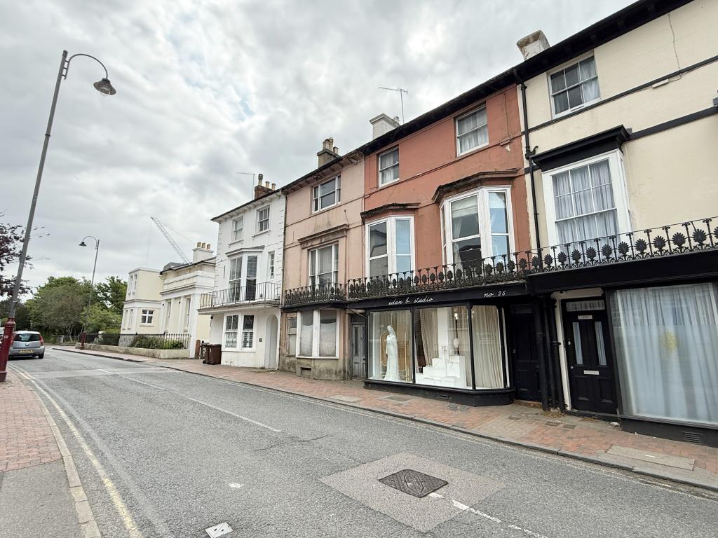 Lot: 40 - FREEHOLD COMMERCIAL INVESTMENT WITH SIX FLATS SOLD ON LONG LEASES - Street View of Commercial Investment plus Long Leasehold Flats